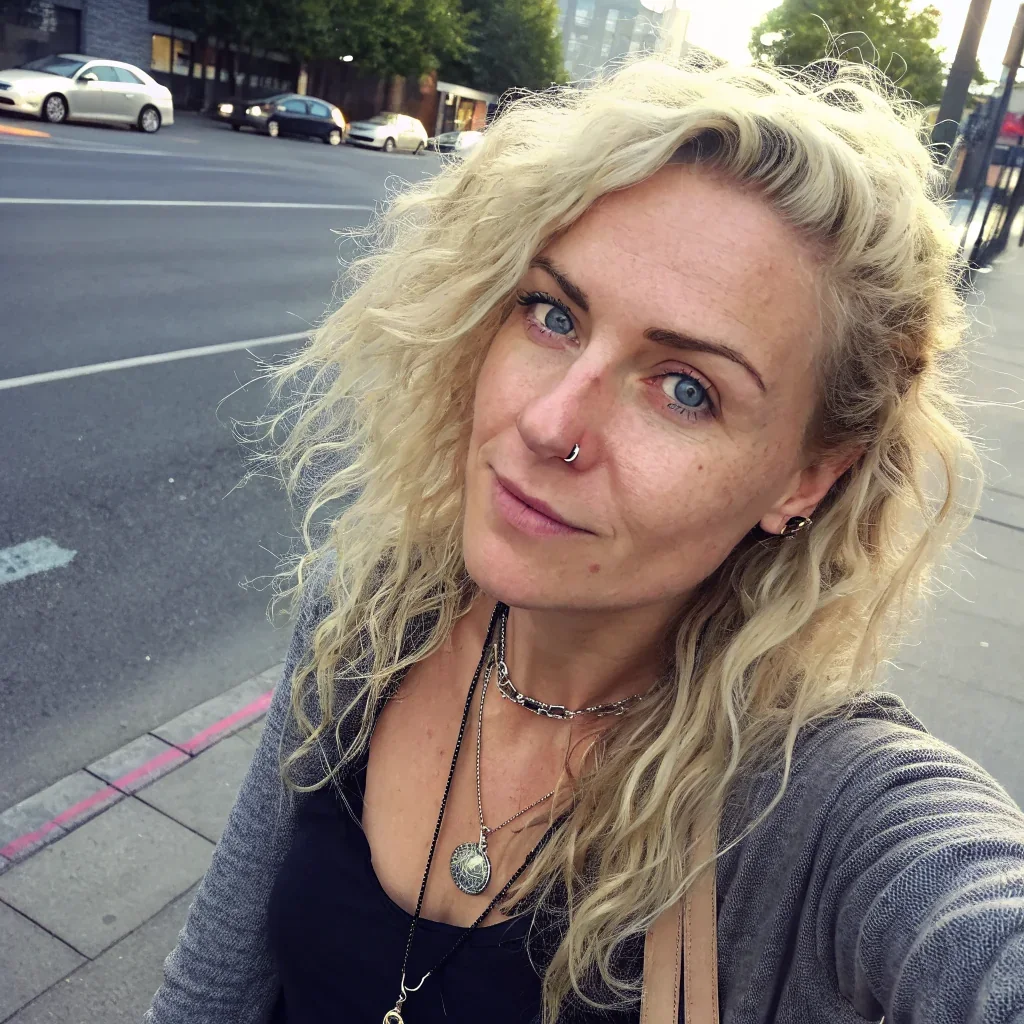 Nélia